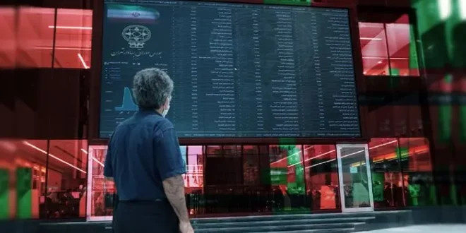 بورس بالای ۳۳ هزار واحد ریخت! | اظهارت مهم صیدی در ۱۷ آذر