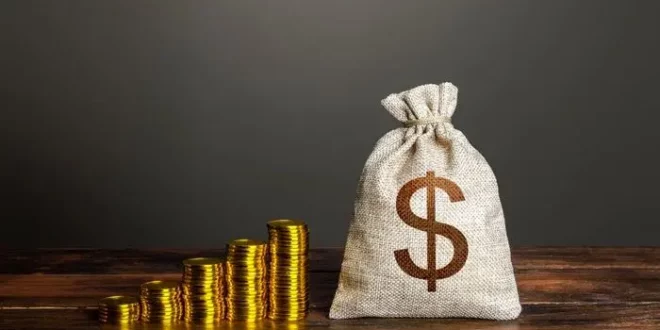 ۲۰ آذر ماه حساب بازنشستگان ۱۰ میلیون تومان شارژ می شود