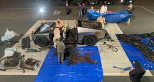 هوش مصنوعی و انفجار سایبرتراک مقابل برج ترامپ