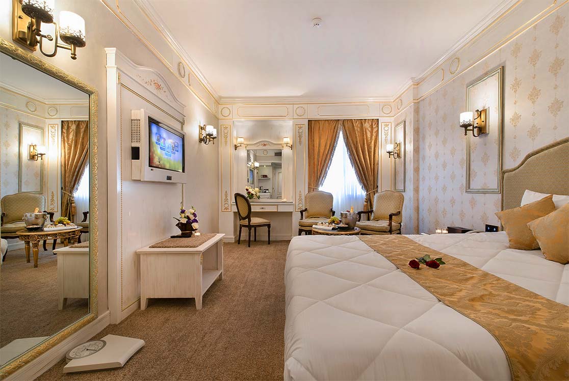 فرق هتل 5 ستاره و هتل 4 ستاره