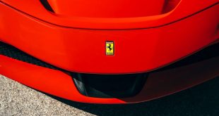 لرزش در دنیای خودرو/ افشای اولین جزییات از فراری Elettrica