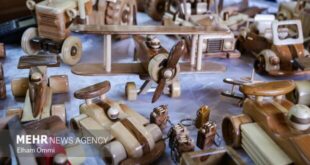ایزدی: نمایشگاه دائمی صنایع دستی در نکا احداث می‌شود