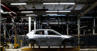 خودروسازان بدون مجوز حق افزایش قیمت ندارند