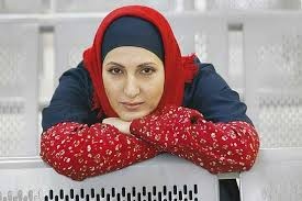 سالی یک همکاری با تلویزیون را به سینما ترجیح می‌دهم