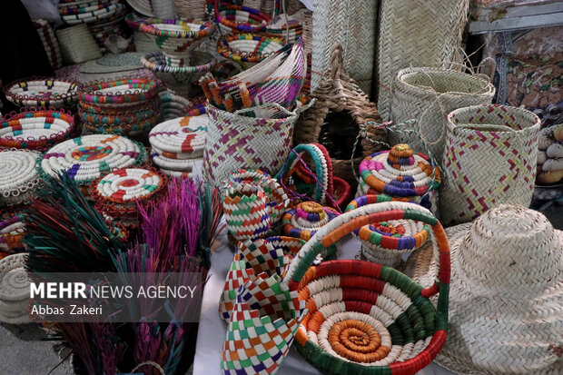 صنایع دستی هرمزگان بازار پسند و صادراتی؛ ظرفیتی برای ارزآوری برای کشور