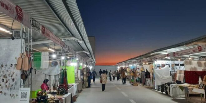 صنعتگران فارس در نمایشگاه‌های ملی صنایع‌دستی کشور حضور مؤثر دارند