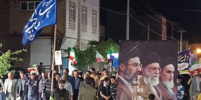 اجتماع شبانه مردم شهرستان مرزی خواف در پنجاه و هشتمین شب