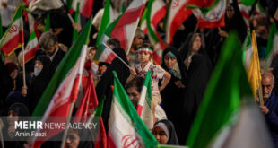 نبض گلپایگان شب‌ها در میدان می‌زند