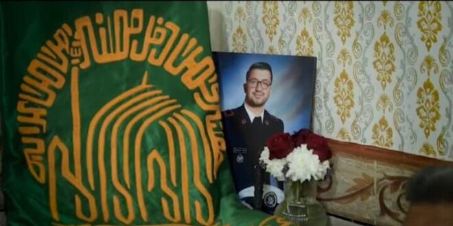 کاروان «زیر سایه خورشید» به منزل شهید ناو دنا رسید