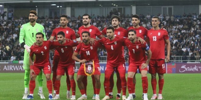بدرقه تیم ملی فوتبال ایران در میدان انقلاب