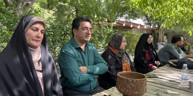 بیگ زاده: هنرمندان صنایع دستی جیرفت حمایت می شوند