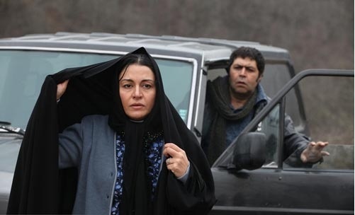 توقیف؛ از «خط قرمز» تا «خرس» / میراثی که از دهه شصت به جا ماند توقیف؛ از «خط قرمز» تا «خرس» / میراثی که از دهه شصت به جا ماند