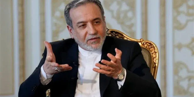 عباس عراقچی وارد اسلام‌آباد شد+عکس