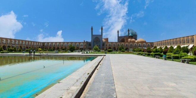 کاهش تنشها و افزایش فرصتها؛ گردشگری ایران در مسیر بهرهمندی از تحولات بینالمللی/ ایران در آستانه فصل جدید جذب گردشگران خارجی کاهش تنشها و افزایش فرصتها؛ گردشگری ایران در مسیر بهرهمندی از تحولات بینالمللی/ ایران در آستانه فصل جدید جذب گردشگران خارجی
