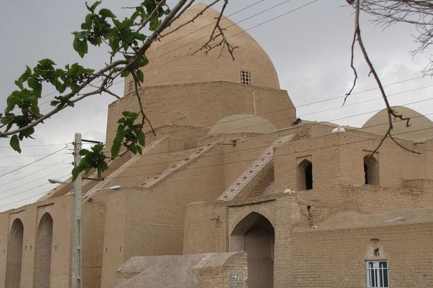 کویر اردستان هنر میآفریند؛ لزوم عرضه صنایع دستی در بناهای تاریخی کویر اردستان هنر میآفریند؛ لزوم عرضه صنایع دستی در بناهای تاریخی