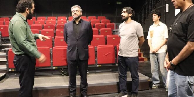 تئاتر ایران در جهان صاحب امضاست اما جایگاه آن به سیاستگذاران منتقل نشده است تئاتر ایران در جهان صاحب امضاست اما جایگاه آن به سیاستگذاران منتقل نشده است